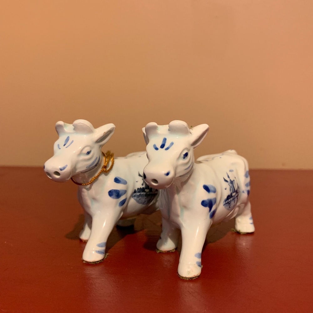 Vintage Cow Salt and Pepper Shakers
